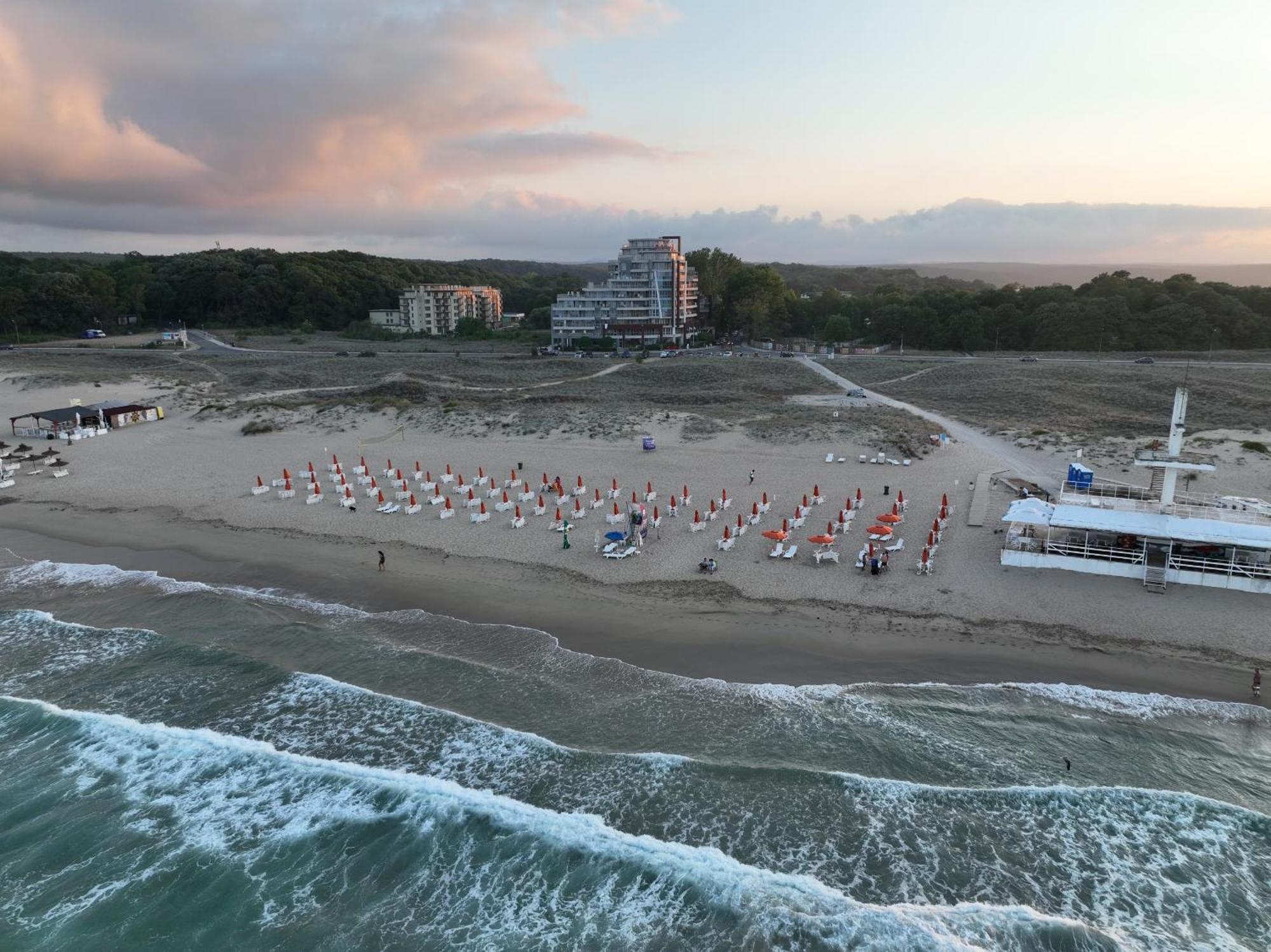 Allure Beach Resort Aparthotel Πριμόρσκο Εξωτερικό φωτογραφία